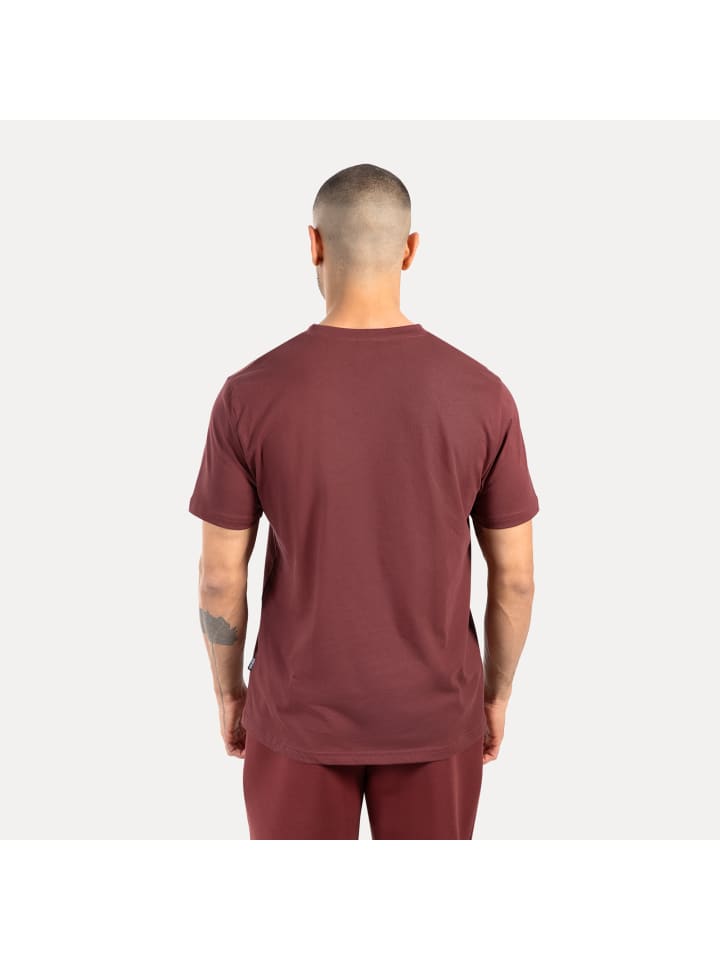 Футболка Ильяс в Бордо SMILODOX
Футболка Ильяс в Бордо SMILODOX