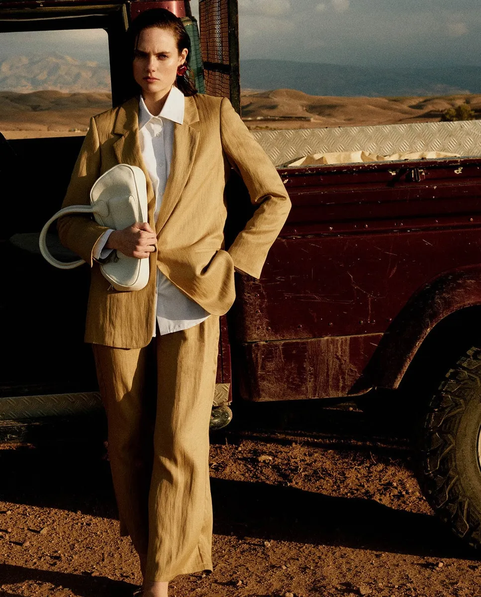 Тканый пиджак Sfera, коричневый
Тканый пиджак Sfera, коричневый