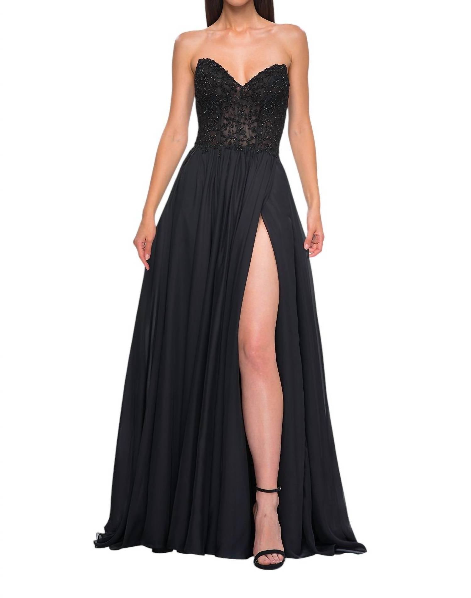 Потрясающее черное выпускное платье из шифона фасора А-силуэт La Femme
Потрясающее черное выпускное платье из шифона фасора А-силуэт La Femme