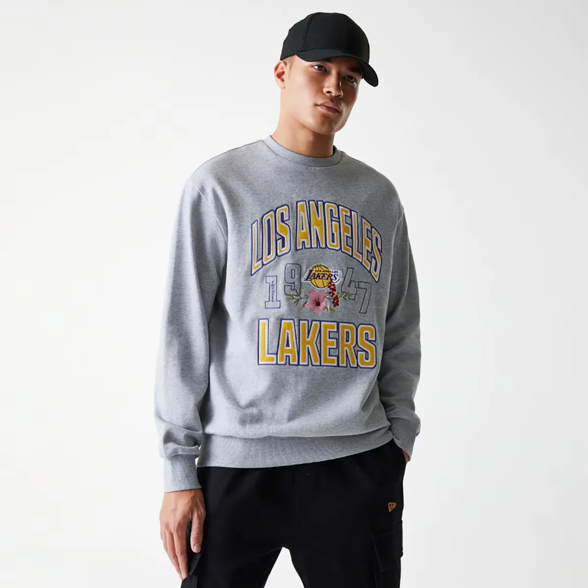 Толстовка La Lakers Nba Floral New Era с круглым вырезом и большим вырезом, светло-серый
Толстовка La Lakers Nba Floral New Era с круглым вырезом и большим вырезом, светло-серый