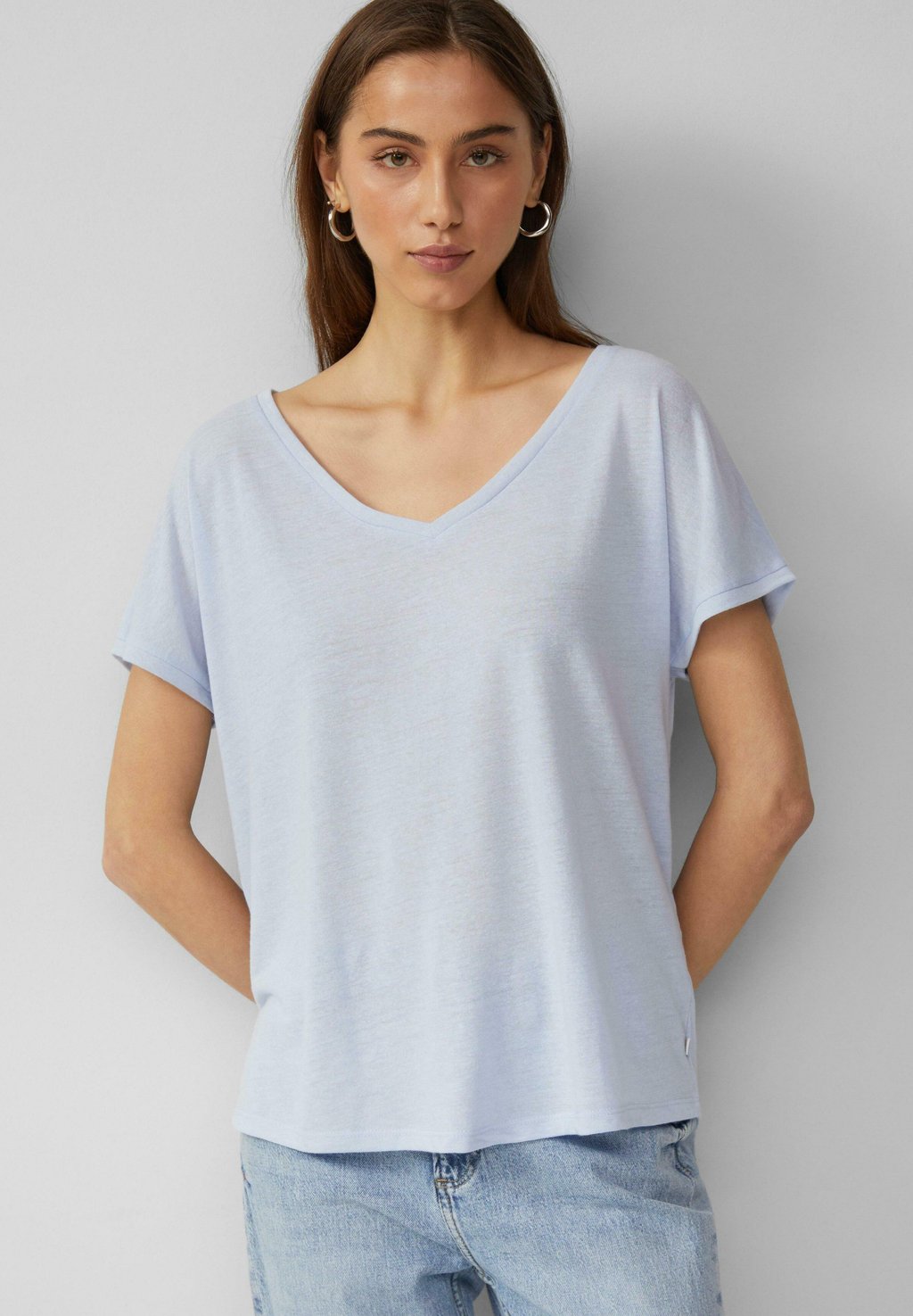 Базовая футболка QS, светло-голубой
Базовая футболка QS, светло-голубой