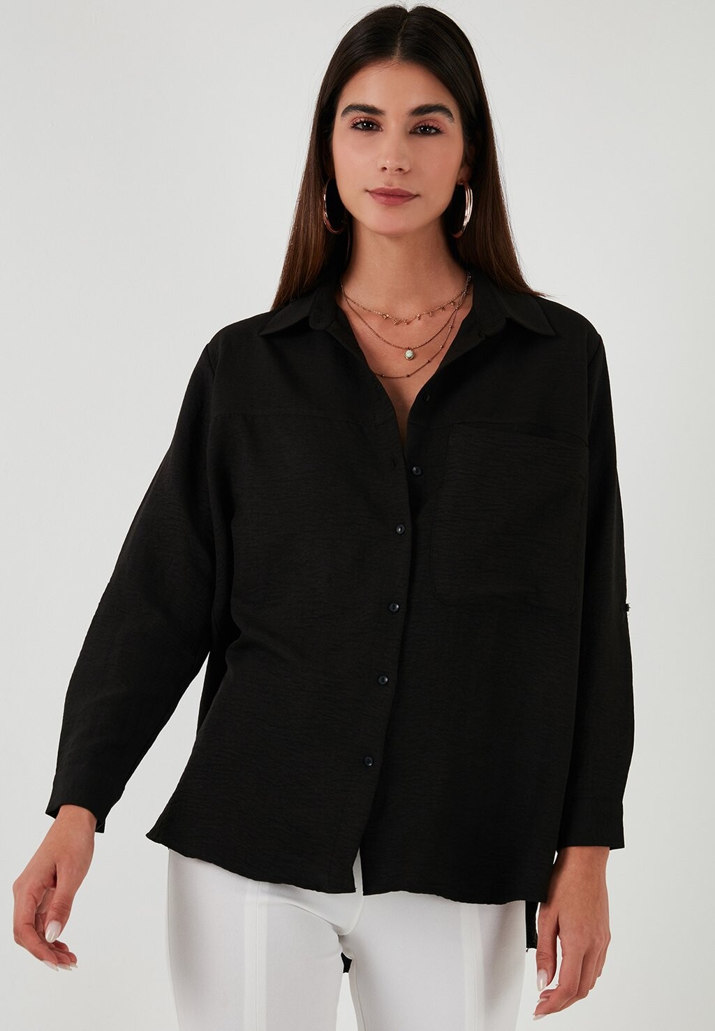 Блузка-рубашка LELA, черная
Блузка-рубашка LELA, черная