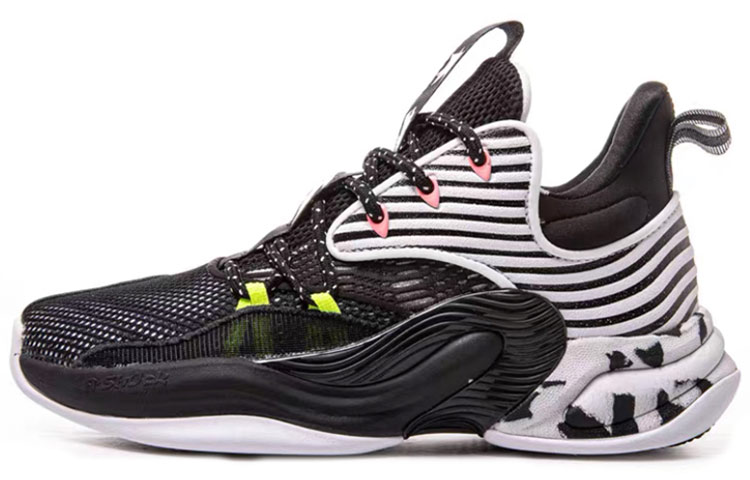 ANTA Хёр Вэйв 2 мид-топ баскетбольные кроссовки мужские черно-белые
ANTA Хёр Вэйв 2 мид-топ баскетбольные кроссовки мужские черно-белые