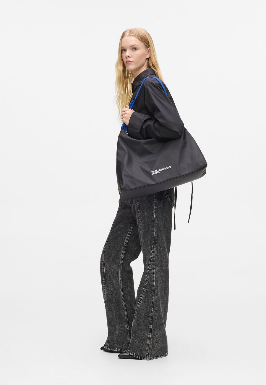 Сумка Karl Lagerfeld Jeans Handbag, Black
Сумка Karl Lagerfeld Jeans Handbag, Black