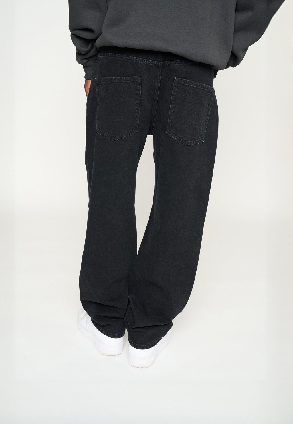 Джинсы свободного кроя Multiply Apparel, черный
Джинсы свободного кроя Multiply Apparel, черный