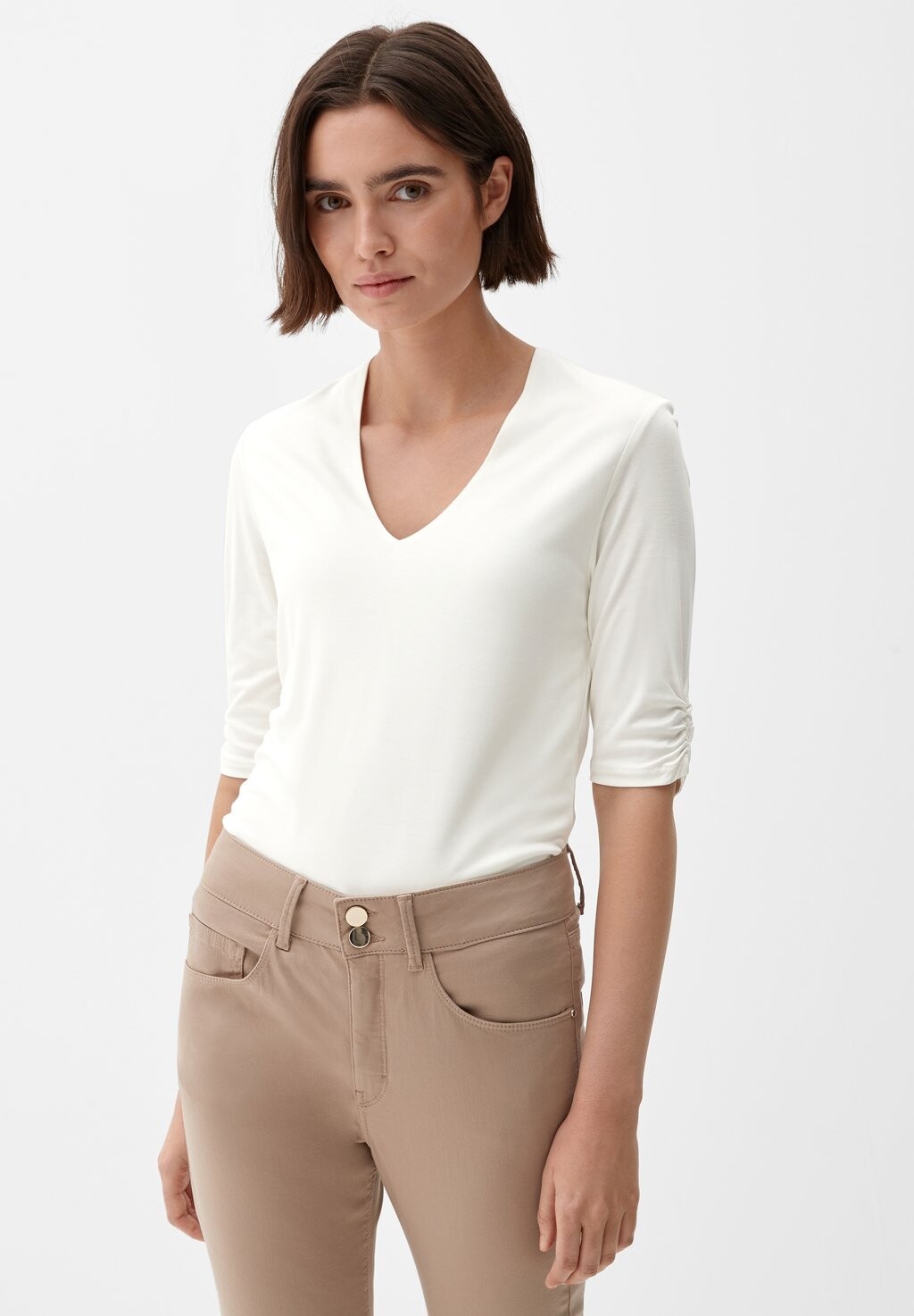 Футболка базовая MIT VAUSSCHNITT s.Oliver BLACK LABEL, цвет soft white 
Футболка базовая MIT VAUSSCHNITT s.Oliver BLACK LABEL, цвет soft white