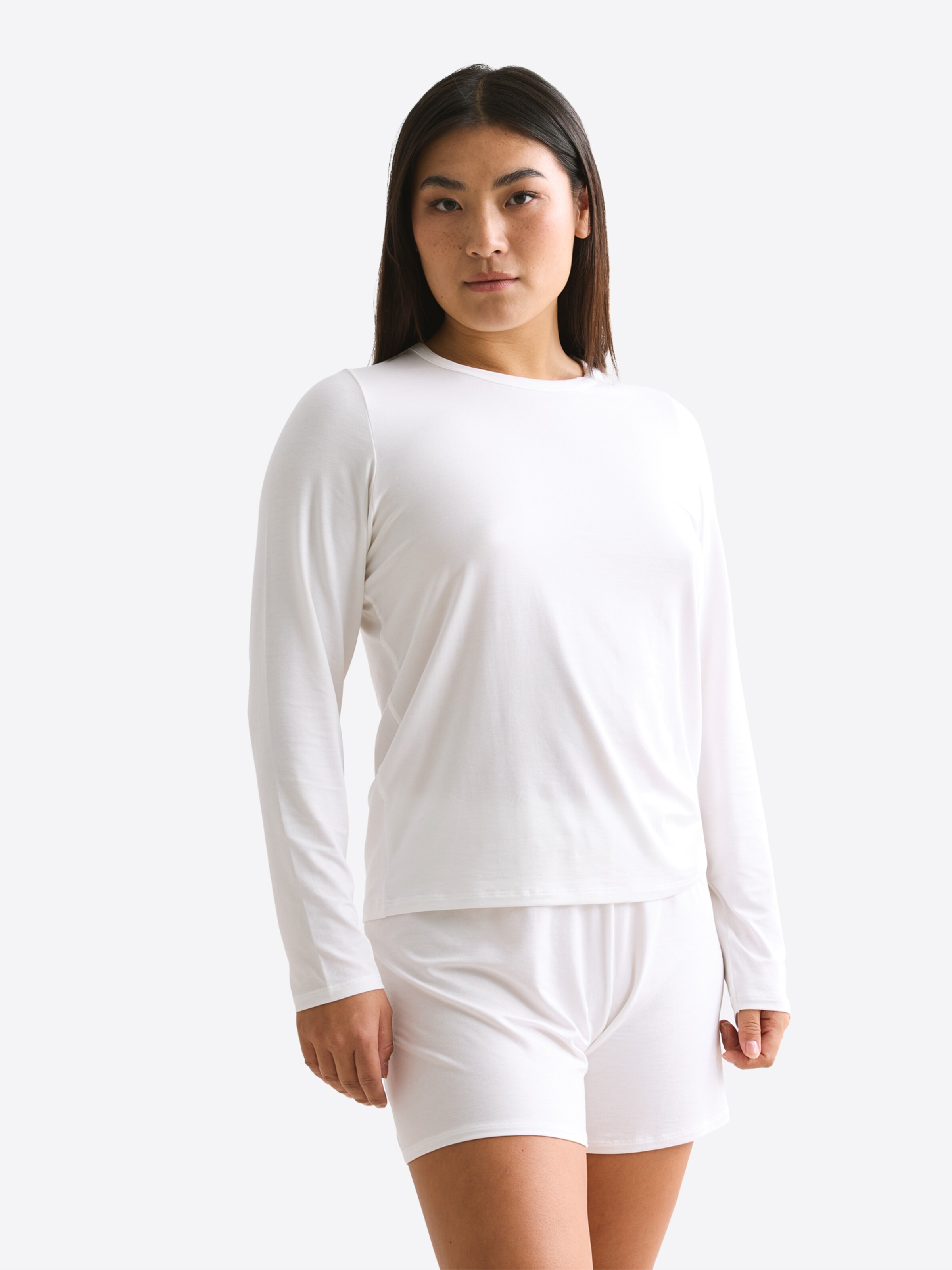 Erlich Textil Лонгслив 'LIGHT TOUCH' в белом цвете
Erlich Textil Лонгслив 'LIGHT TOUCH' в белом цвете