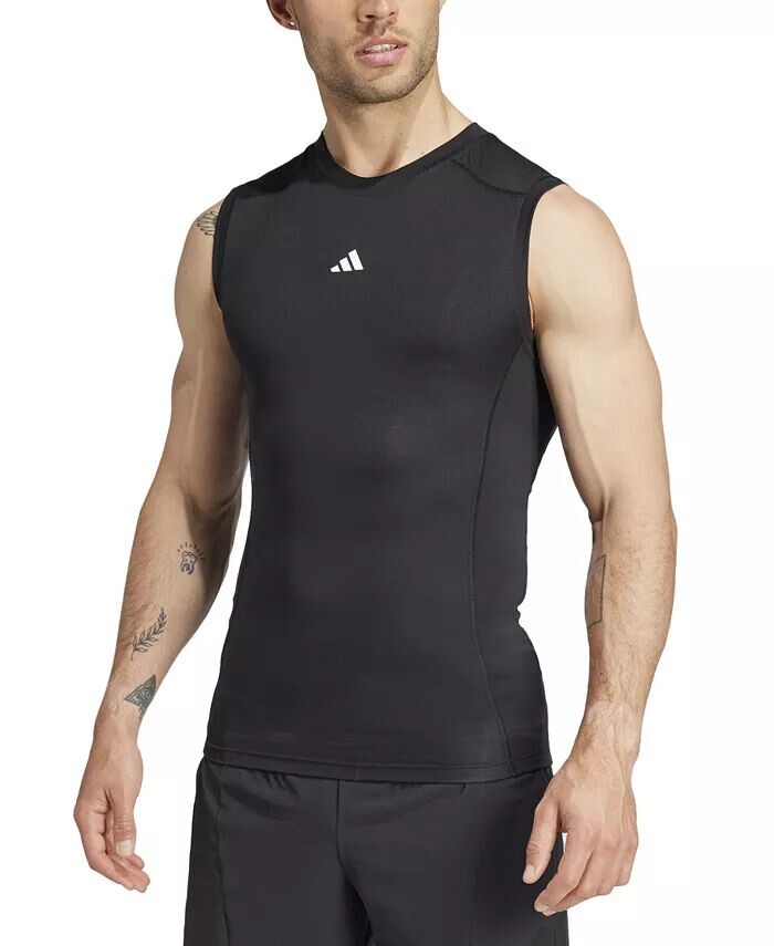 Мужская компрессионная футболка без рукавов с круглым вырезом Tech-Fit adidas, черный
Мужская компрессионная футболка без рукавов с круглым вырезом Tech-Fit adidas, черный