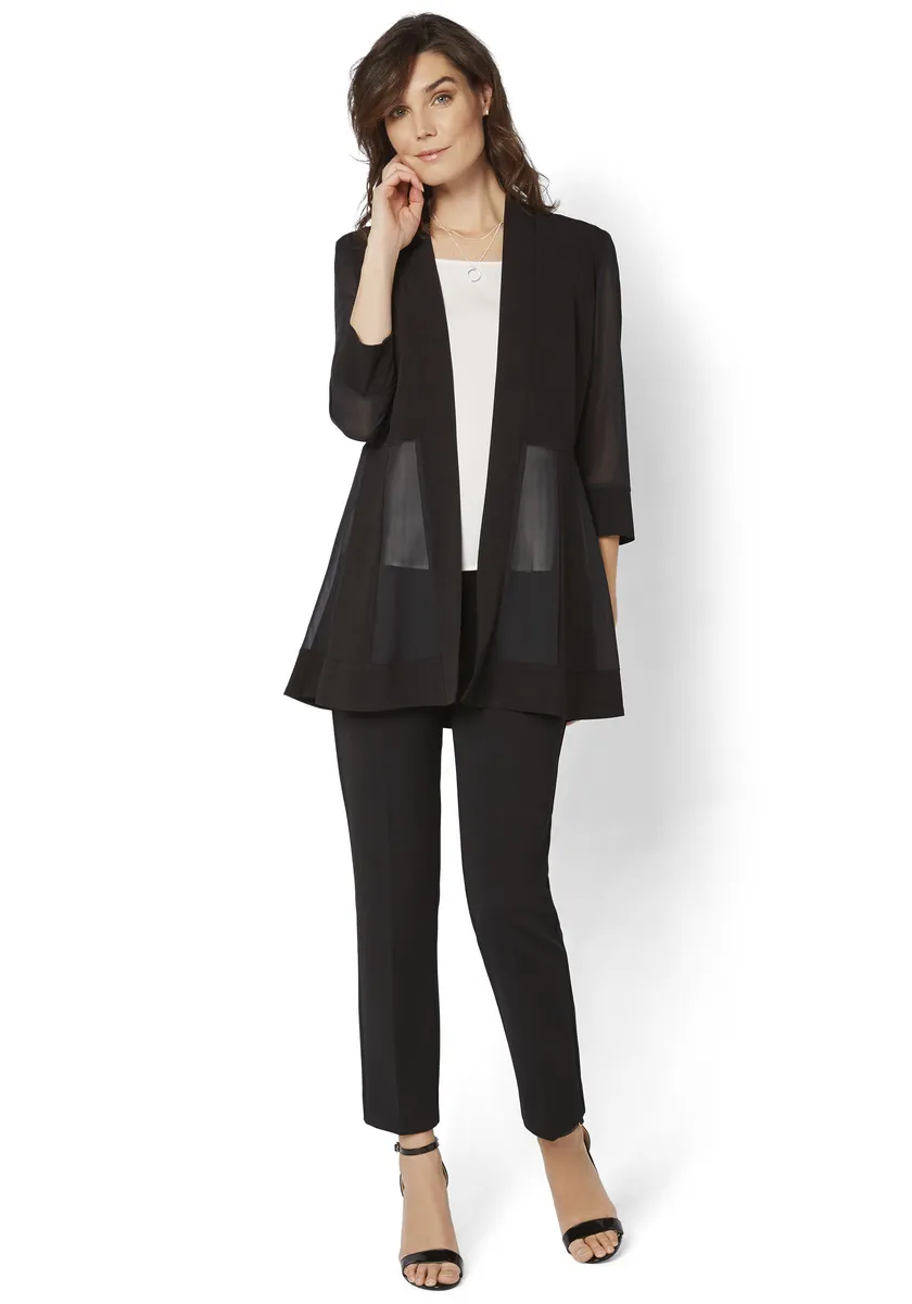 Длинный блейзер HERMANN LANGE Collection "Лилиана" из трикотажа и шифона, черный
Длинный блейзер HERMANN LANGE Collection "Лилиана" из трикотажа и шифона, черный