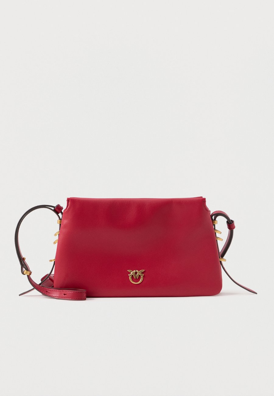 Сумка кросс-боди Pinko TRIPLET MINI, Rosso Lampone/Red
Сумка кросс-боди Pinko TRIPLET MINI, Rosso Lampone/Red