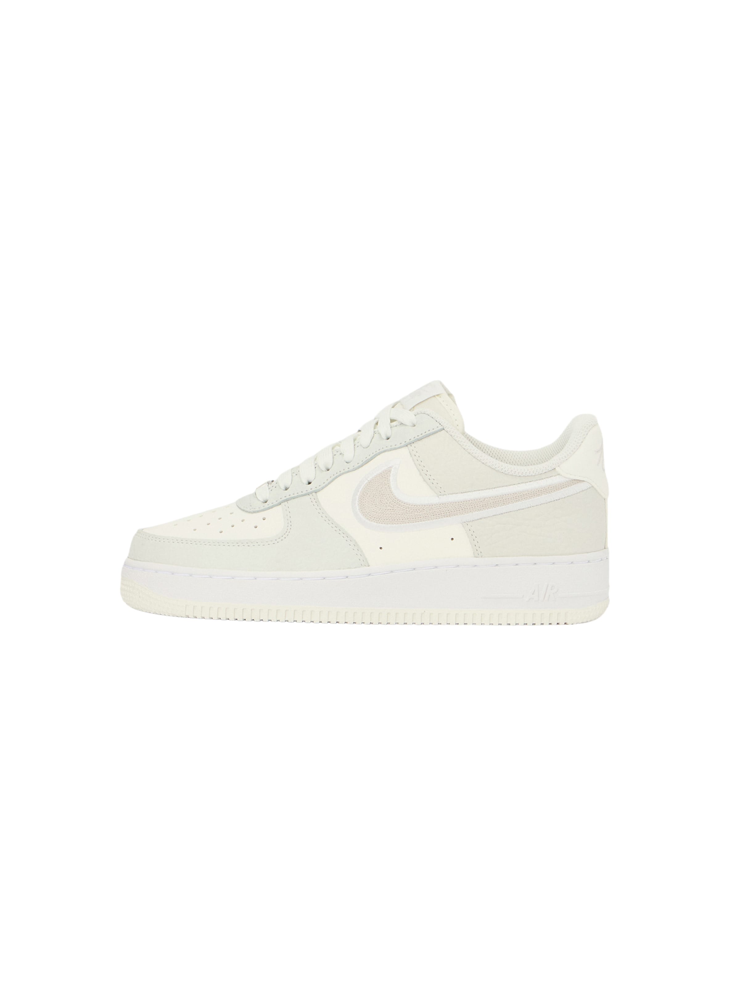 Nike Sportswear Кроссовки 'AIR FORCE 1 '07 LV8' в белом цвете
Nike Sportswear Кроссовки 'AIR FORCE 1 '07 LV8' в белом цвете