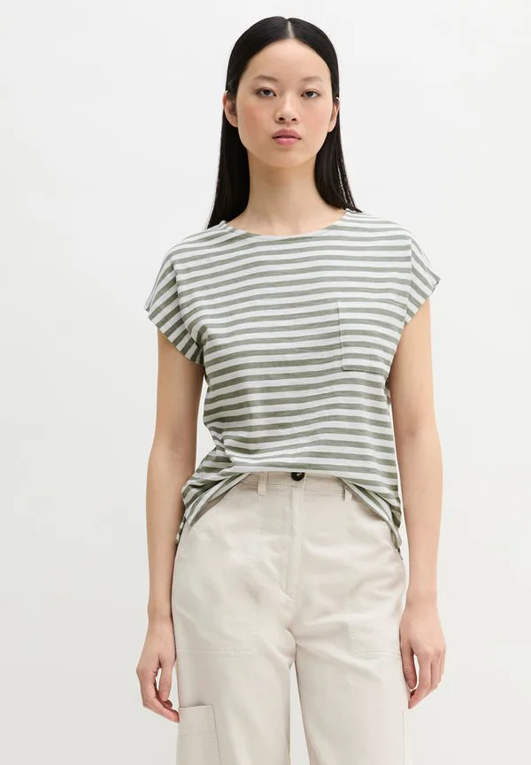 Футболка с коротким рукавом, нагрудным карманом и полосатым принтом. Marc O'Polo, Medium Green, Зеленый, Футболка с коротким рукавом, нагрудным карманом и полосатым принтом. Marc O'Polo, Medium Green
Футболка с коротким рукавом, нагрудным карманом и полосатым принтом. Marc O'Polo, Medium Green, Зеленый, Футболка с коротким рукавом, нагрудным карманом и полосатым принтом. Marc O'Polo, Medium Green