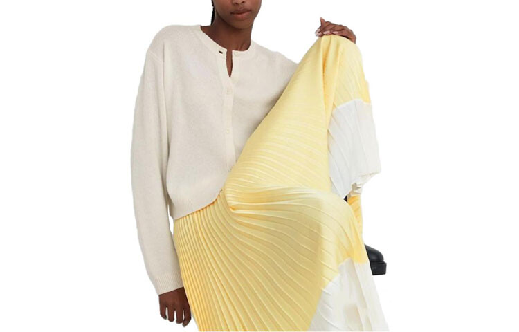 X Clare Waight Keller Co-branded Collection Кашемировый свитер для женщин, молочно-белый Uniqlo
X Clare Waight Keller Co-branded Collection Кашемировый свитер для женщин, молочно-белый Uniqlo