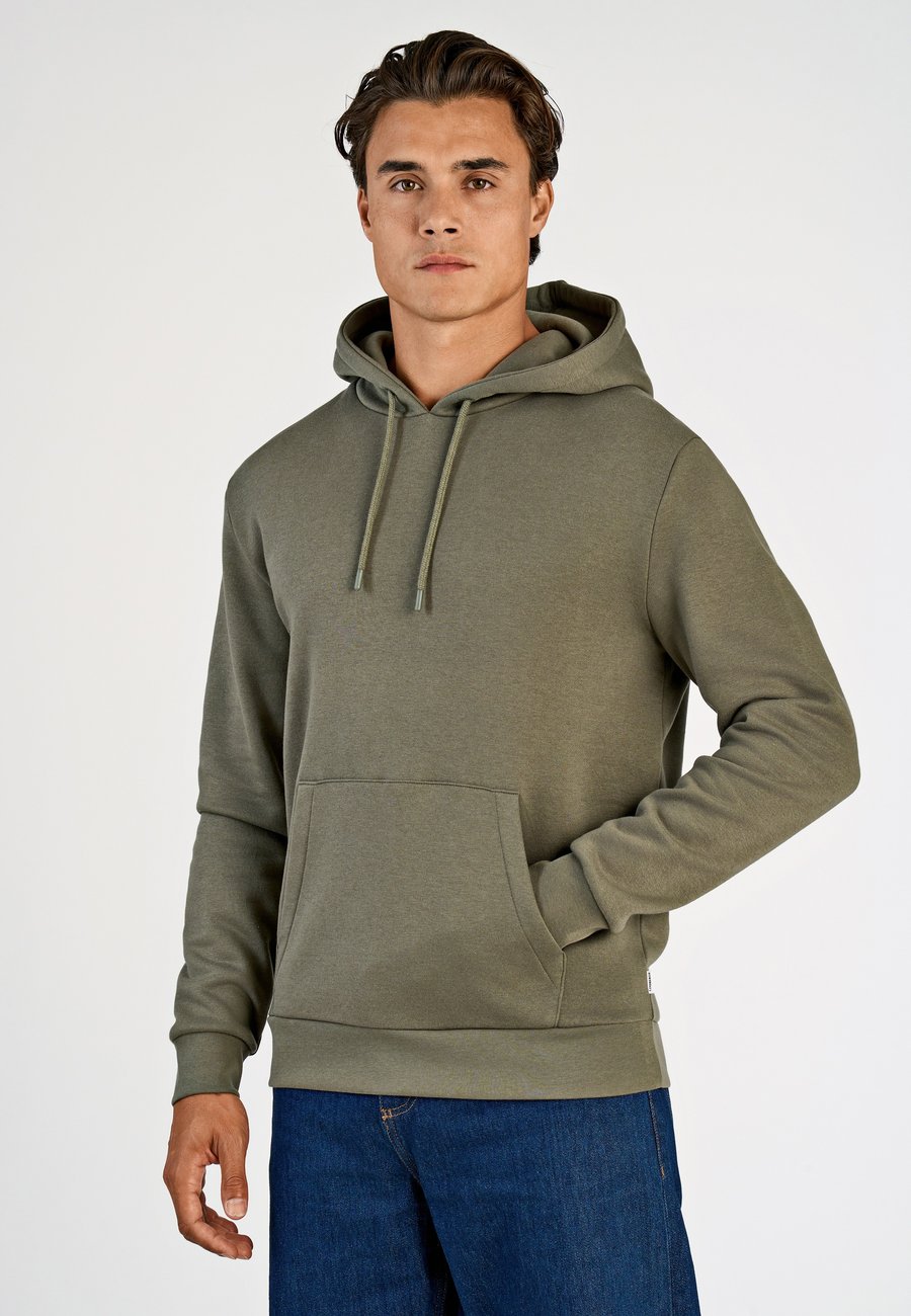 Худи Lindbergh Hoodie, Army/Olive
Худи Lindbergh Hoodie, Army/Olive