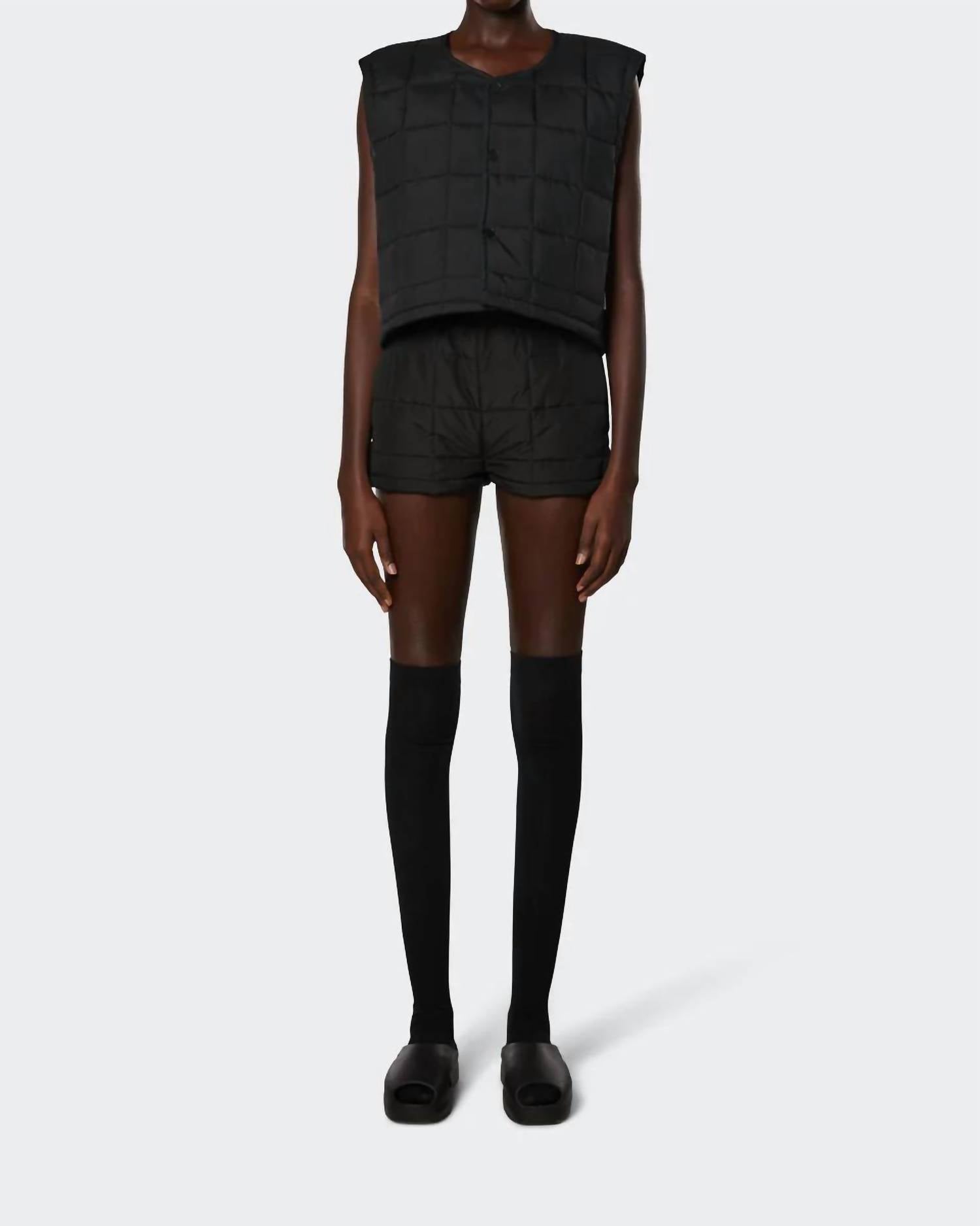 Жилет Liner W черного цвета Rains
Жилет Liner W черного цвета Rains