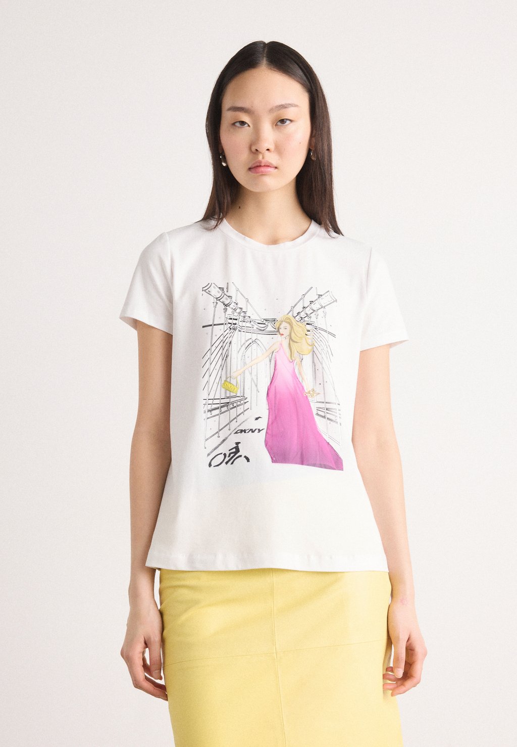 Футболка с принтом BROOKLYN BRIDGE CONVERSATIONAL DKNY, белый
Футболка с принтом BROOKLYN BRIDGE CONVERSATIONAL DKNY, белый