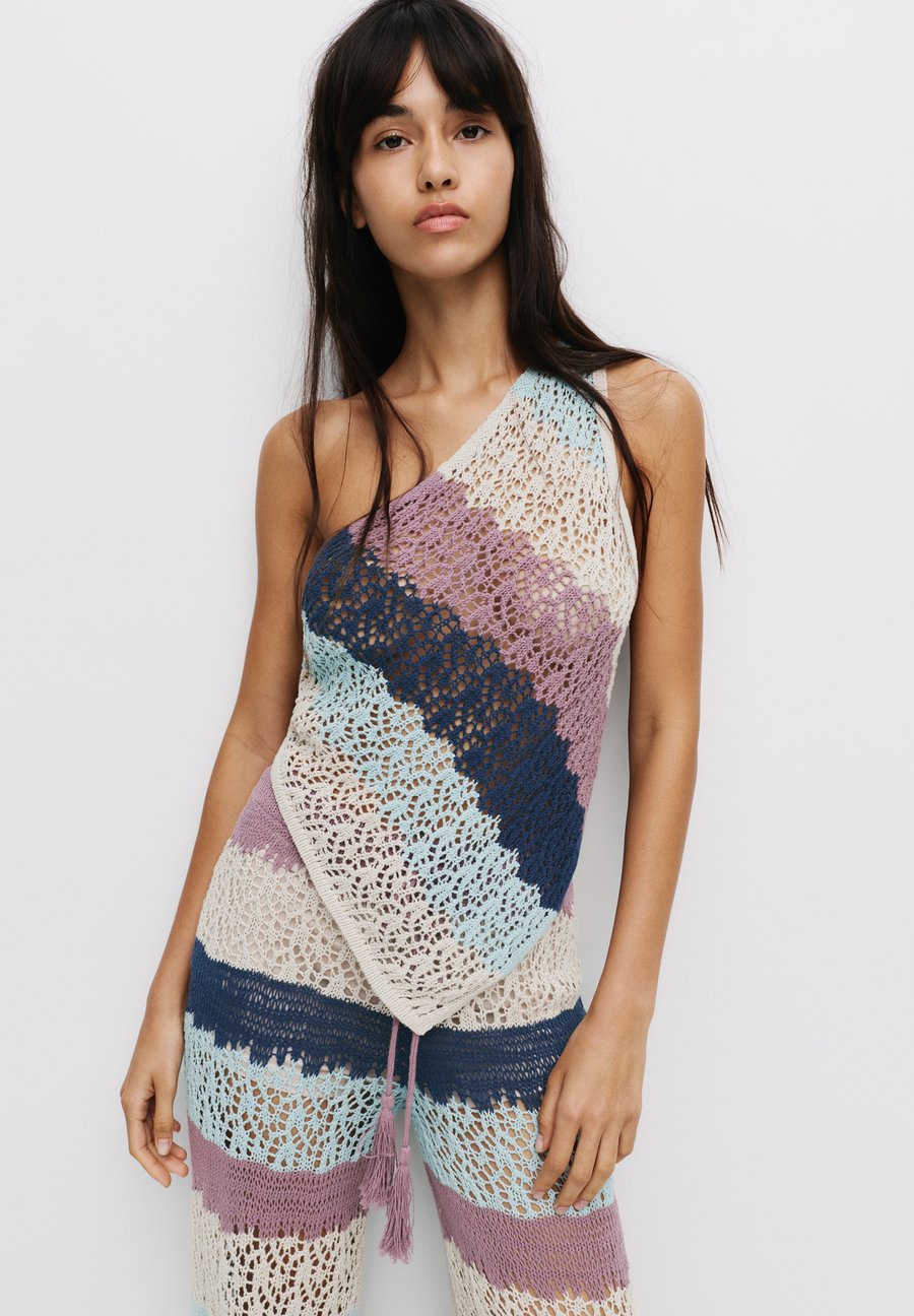 Топ PULL&BEAR STRIPED CROCHET, Blue
Топ PULL&BEAR STRIPED CROCHET, Blue