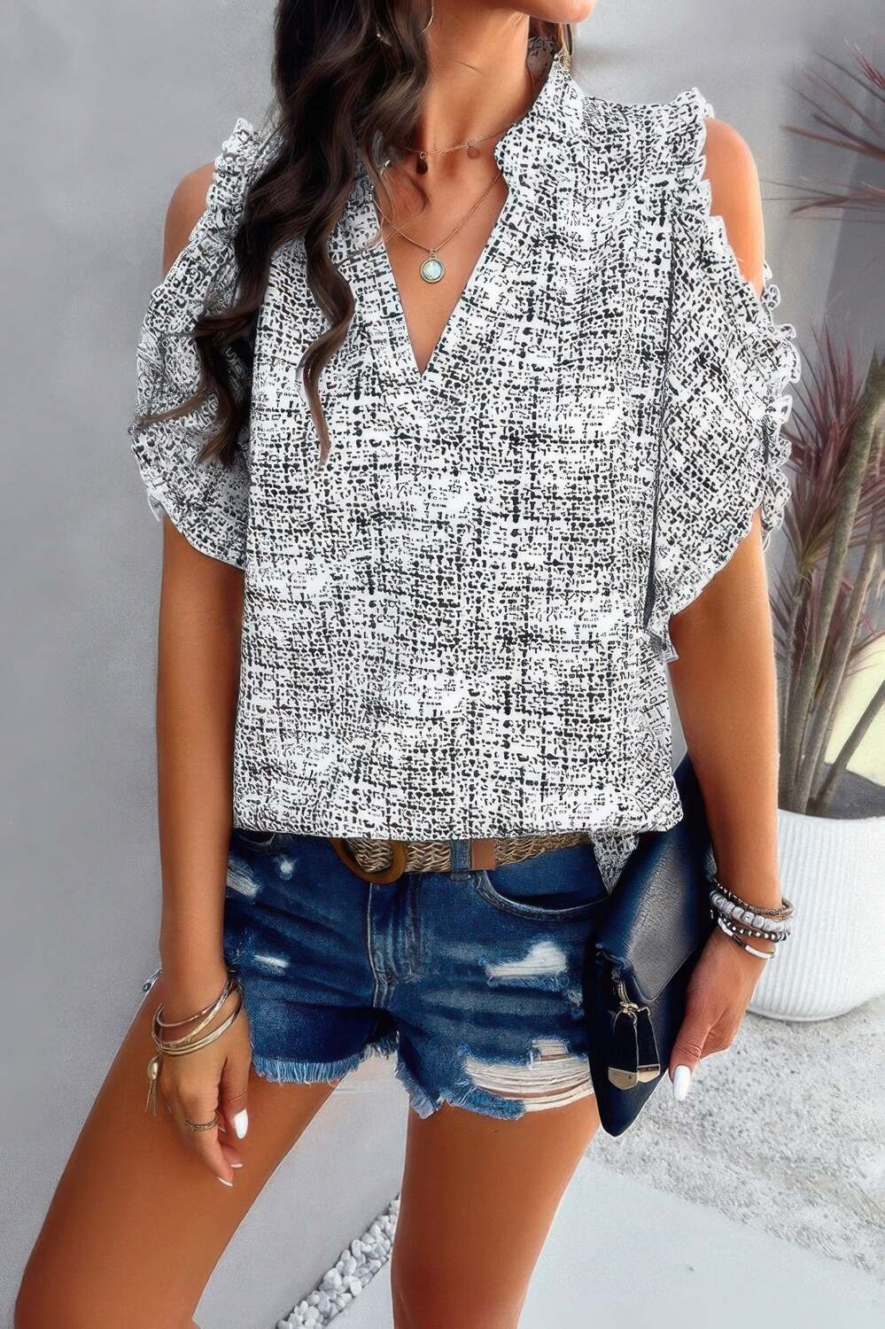 Принтованная блуза с воротником-мандарин и открытыми плечами TRUEDAMES, белый
Принтованная блуза с воротником-мандарин и открытыми плечами TRUEDAMES, белый