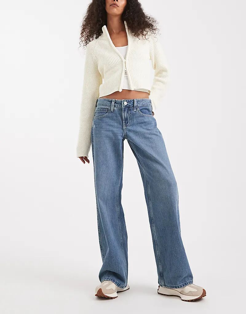 Джинсы Hollister с низкой посадкой и вышивкой, светло-голубого цвета
Джинсы Hollister с низкой посадкой и вышивкой, светло-голубого цвета