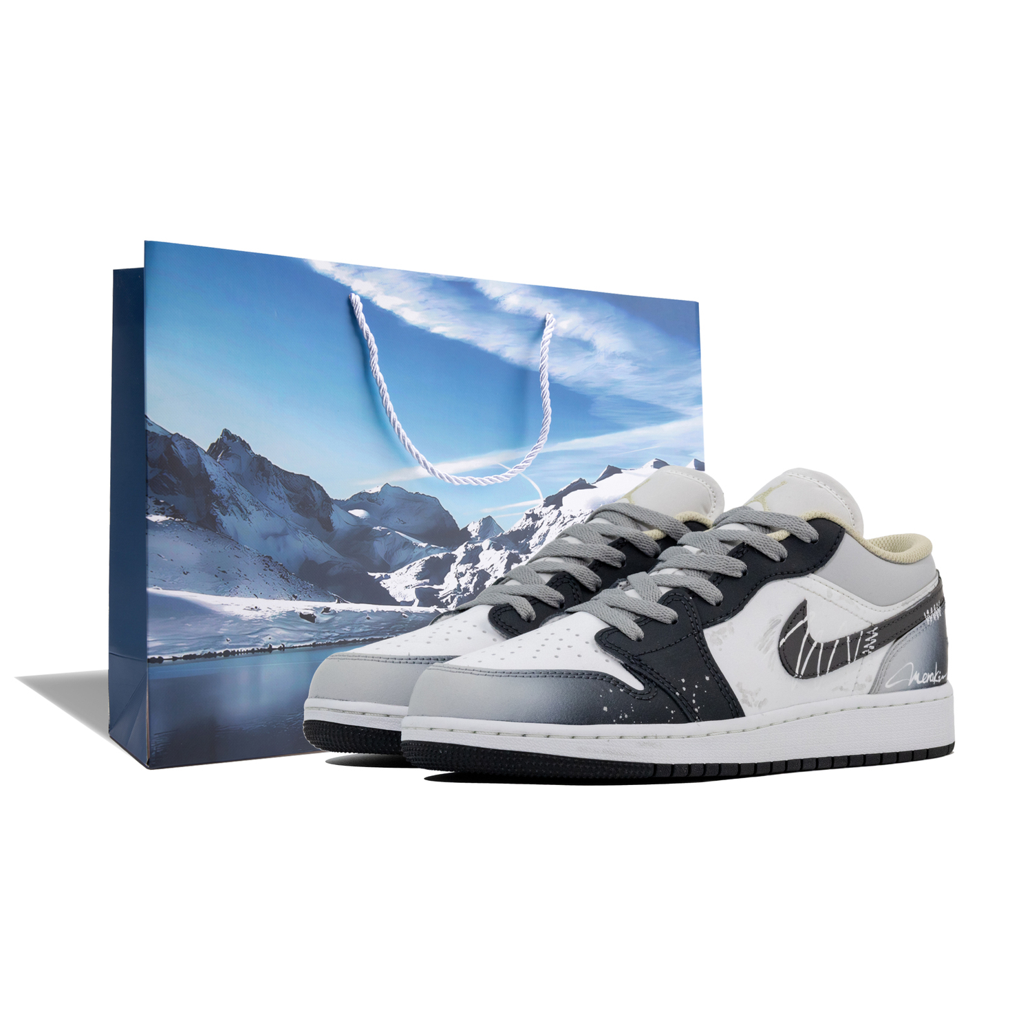 Jordan Эйр 1 Винтажные баскетбольные кроссовки унисекс низкие бело-черные белые, Сумка для покупок, цвет Black White, Shopping Bag
Jordan Эйр 1 Винтажные баскетбольные кроссовки унисекс низкие бело-черные белые, Сумка для покупок, цвет Black White, Shopping Bag