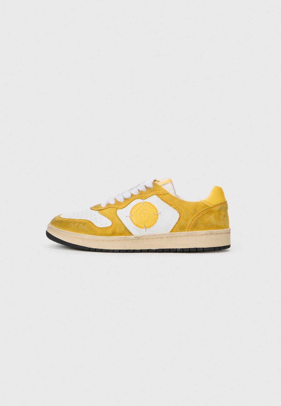 Кроссовки ACBC Trainers, White/Yellow/Yellow
Кроссовки ACBC Trainers, White/Yellow/Yellow