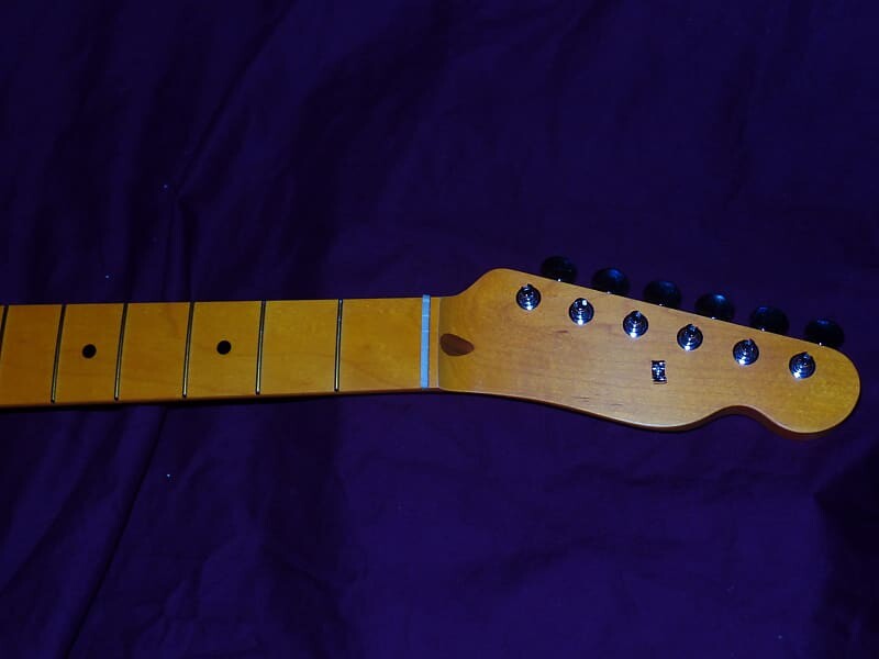 21 лад, 1950-е годы, ручная обработка, Closet Classic, C-образная форма, Telecaster Allparts, Fender, лицензированный кленовый гриф Telecaster Neck
21 лад, 1950-е годы, ручная обработка, Closet Classic, C-образная форма, Telecaster Allparts, Fender, лицензированный кленовый гриф Telecaster Neck