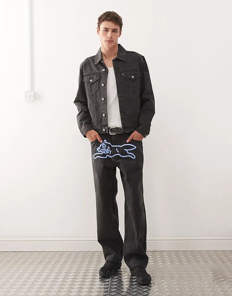 Джинсы Ice Cream с двойными складками и прямыми штанинами, черного цвета, с тональным принтом
Джинсы Ice Cream с двойными складками и прямыми штанинами, черного цвета, с тональным принтом