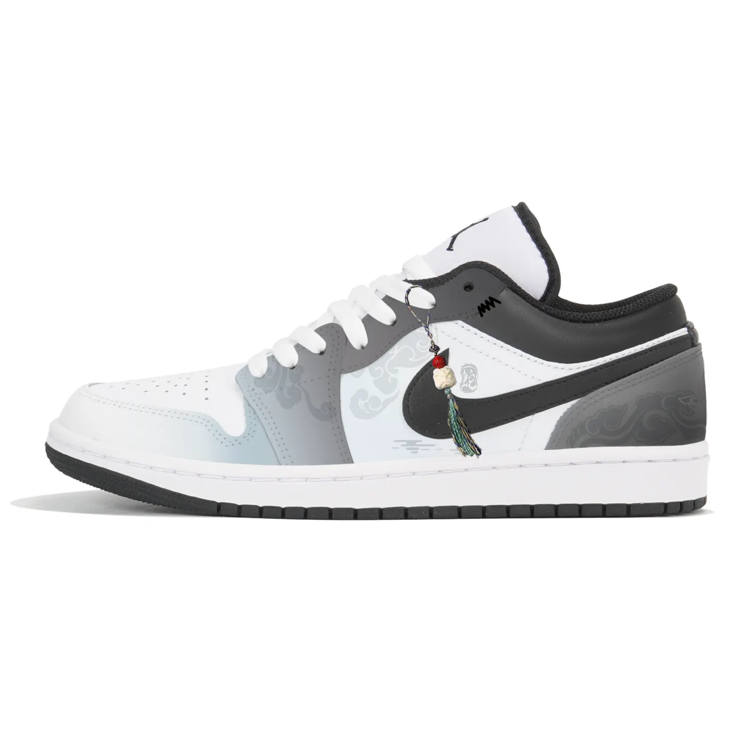 Jordan Air 1 нескользящие износостойкие низкие винтажные баскетбольные кроссовки мужские gray white
Jordan Air 1 нескользящие износостойкие низкие винтажные баскетбольные кроссовки мужские gray white