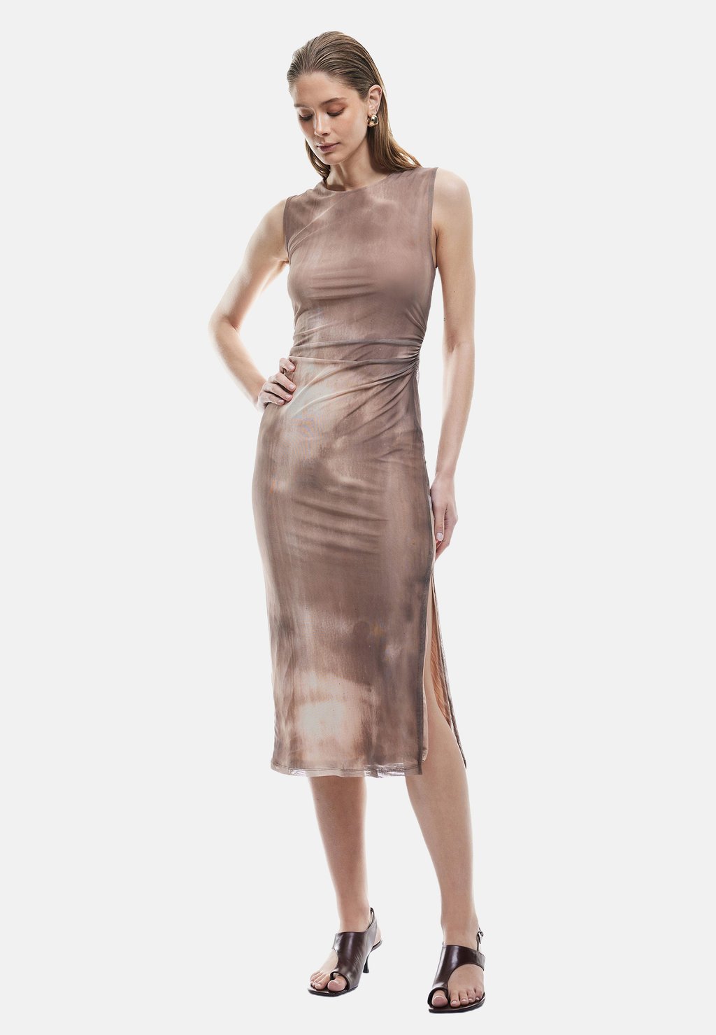 Платье-трансформер Koton, коричневый
Платье-трансформер Koton, коричневый