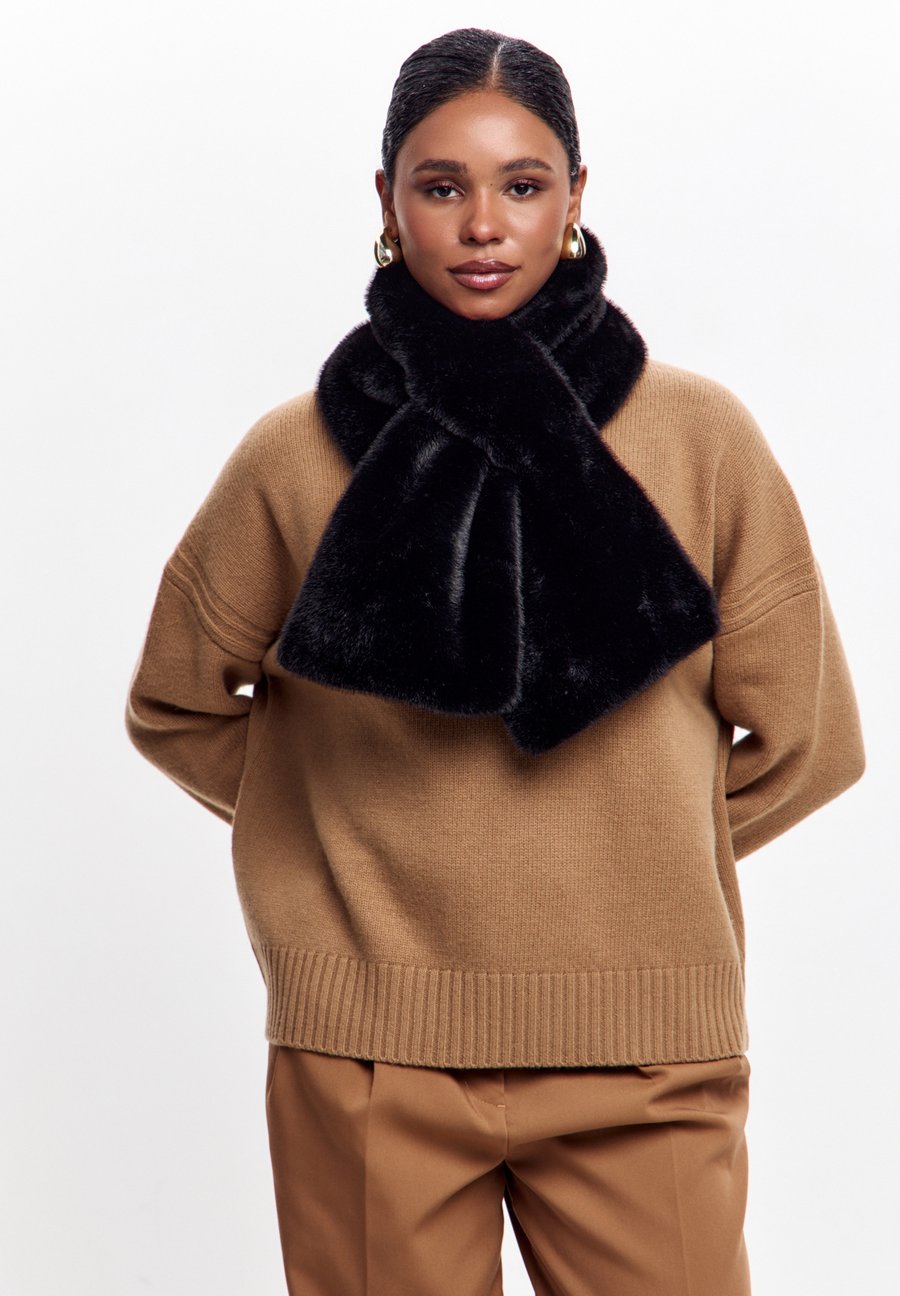 Шарф Cesare Gaspari Scarf, Black
Шарф Cesare Gaspari Scarf, Black