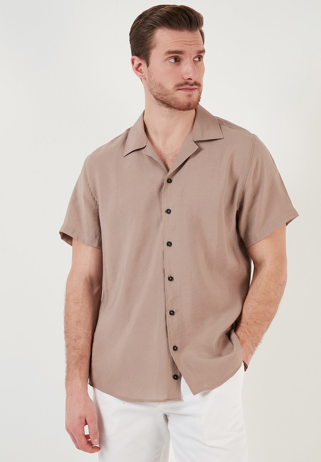 Рубашка Buratti, верблюжья
Рубашка Buratti, верблюжья