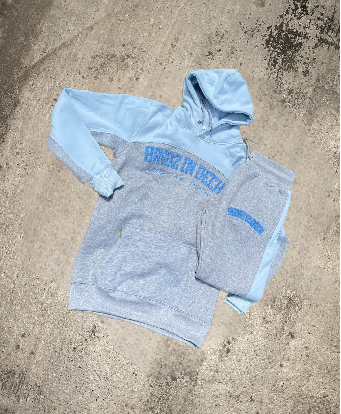 Спортивный костюм унисекс BandzOnDeck Originals Baby, серый/голубой
Спортивный костюм унисекс BandzOnDeck Originals Baby, серый/голубой