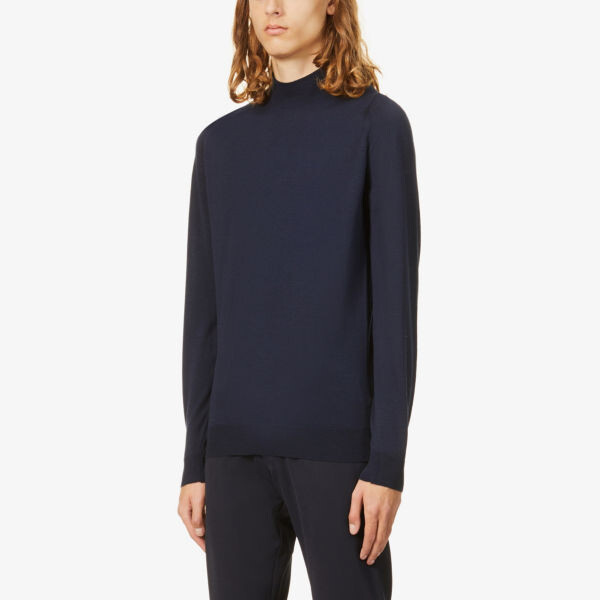 Джемпер Harcourt из шерсти с высоким воротником John Smedley, цвет midnight
Джемпер Harcourt из шерсти с высоким воротником John Smedley, цвет midnight