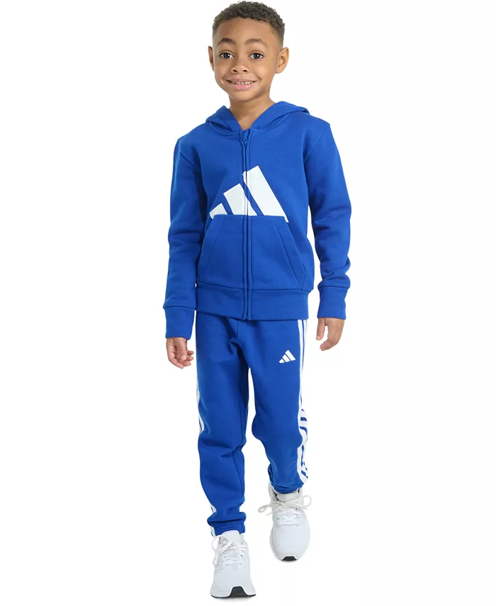 Детский комплект для мальчиков: флисовая куртка с длинным рукавом и логотипом + брюки-джоггеры, 2 предмета adidas, синий
Детский комплект для мальчиков: флисовая куртка с длинным рукавом и логотипом + брюки-джоггеры, 2 предмета adidas, синий