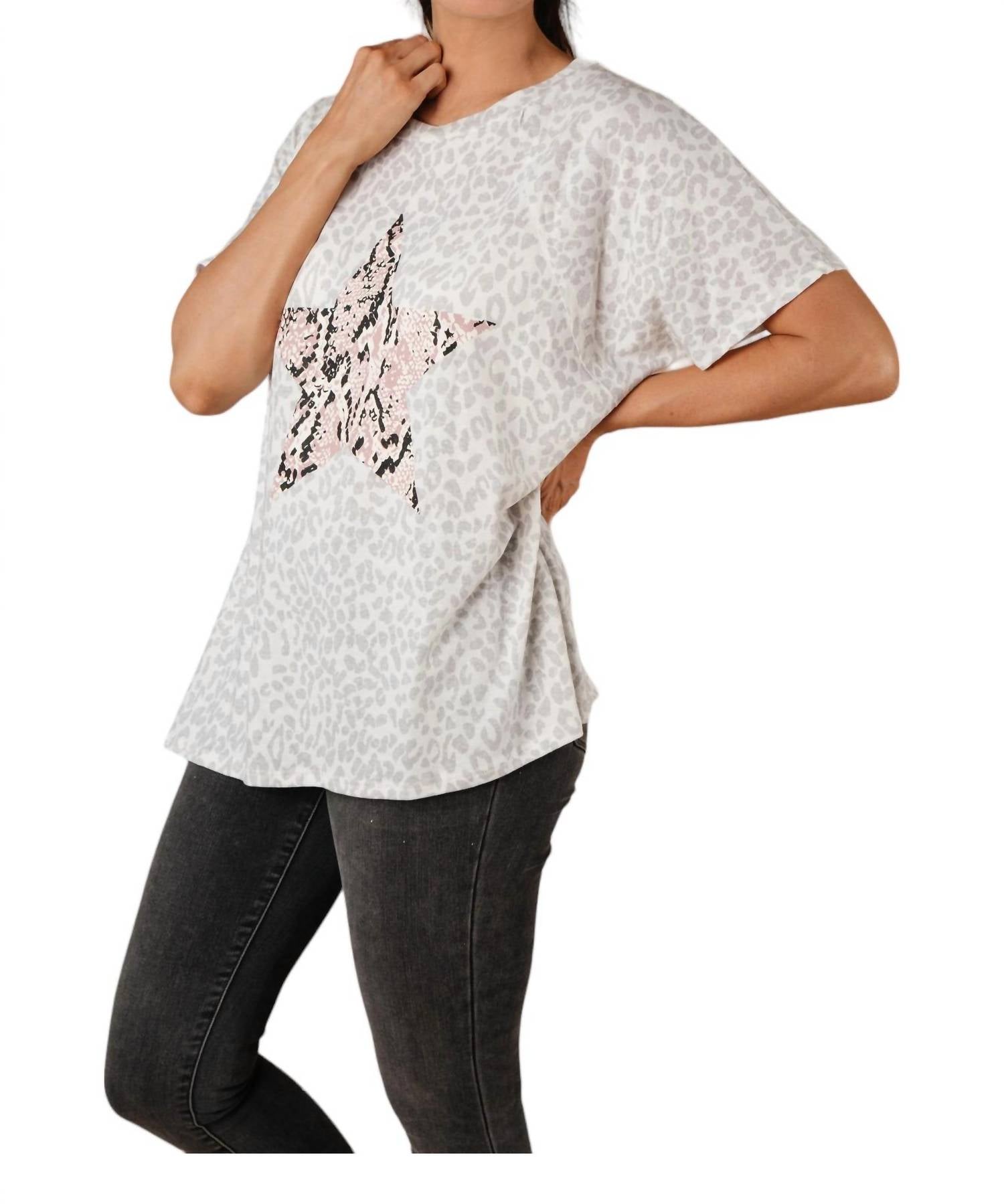 Звезда шоу «Животные» Топ белого цвета 143 STORY
Звезда шоу «Животные» Топ белого цвета 143 STORY