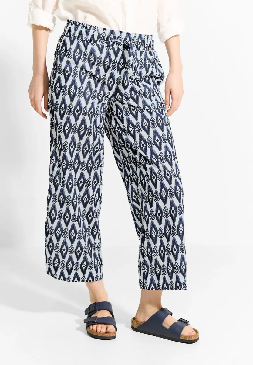 Брюки Cecil 7/8, завышенная талия, белый
Брюки Cecil 7/8, завышенная талия, белый