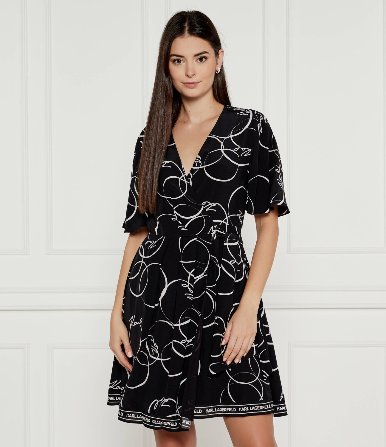 Платье Karl Lagerfeld, черный
Платье Karl Lagerfeld, черный