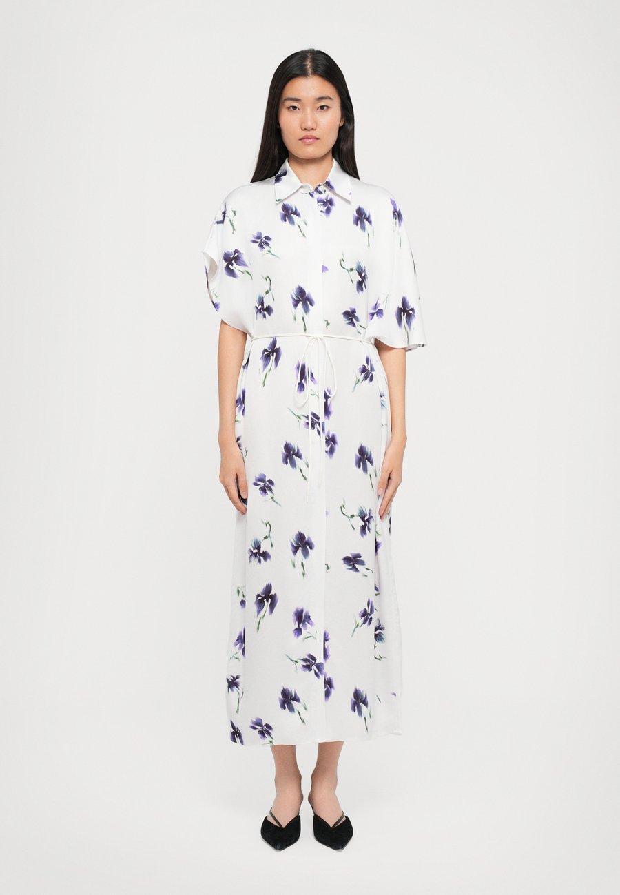 Платье Rodebjer IRIS, Lavender/Grey/White
Платье Rodebjer IRIS, Lavender/Grey/White