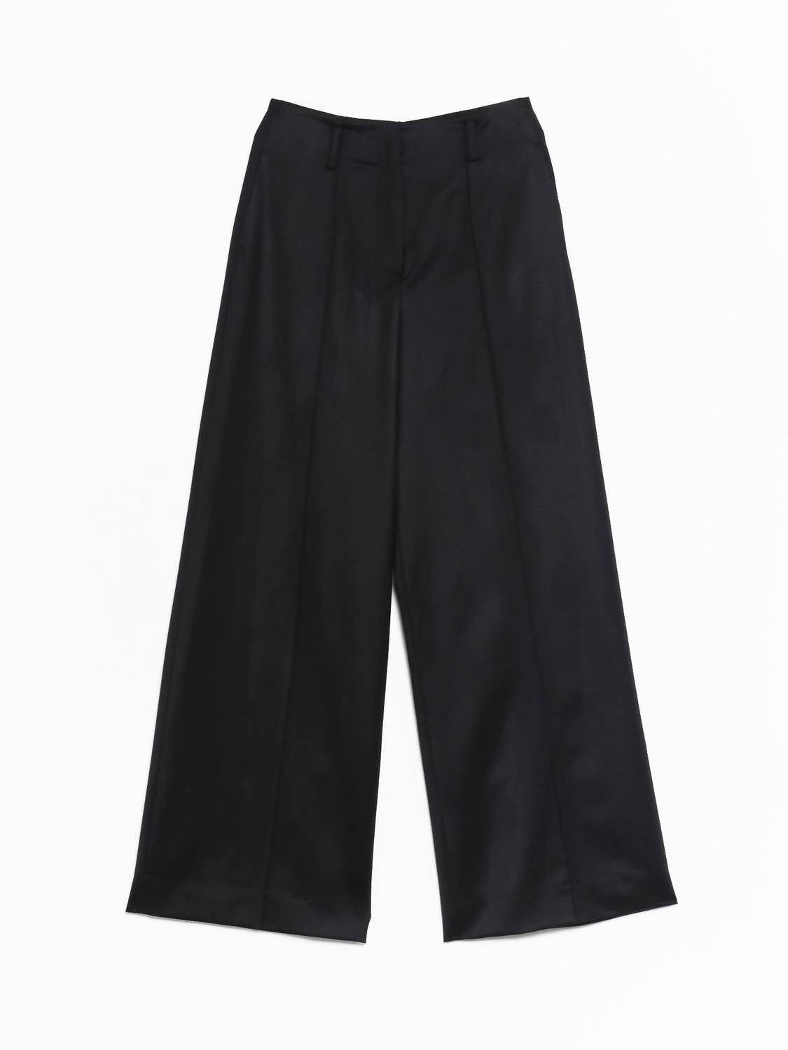 Женские брюки с широкими штанинами и логотипом в черном цвете Grace Ling
Женские брюки с широкими штанинами и логотипом в черном цвете Grace Ling