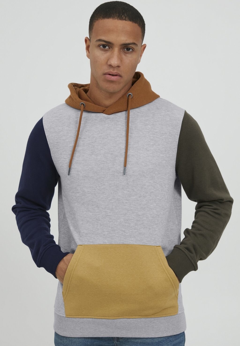 Толстовка BHLAMPERT Blend, серый
Толстовка BHLAMPERT Blend, серый