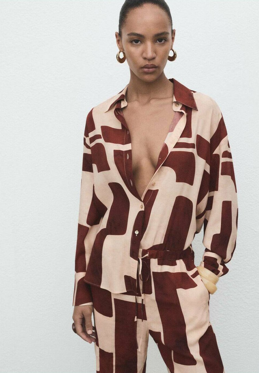 Блуза Mango Button-down blouse, Beige
Блуза Mango Button-down blouse, Beige