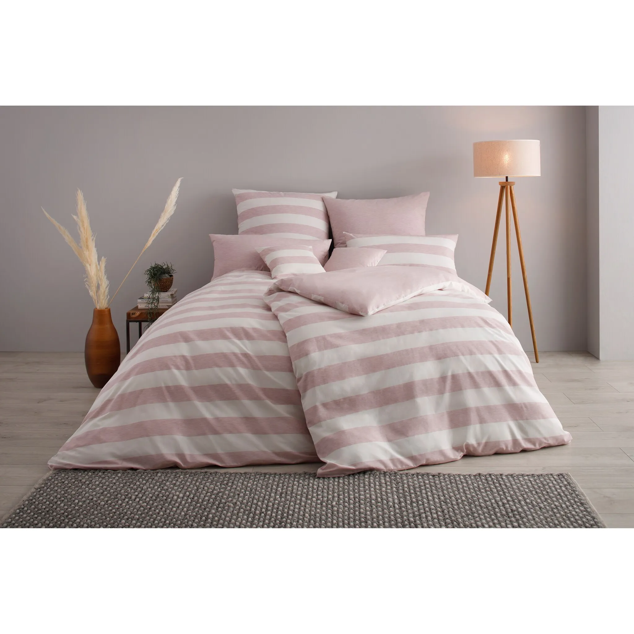 Двустороннее постельное белье OTTO Products "Jannis, сертифицировано GOTS, качества Renforce и Biber, дышащее, плотность 115 г/м², изготовлено из 100% органического хлопка, постельное белье и наволочка с застежкой на пуговицы", (2 шт.), розовый/...
Двустороннее постельное белье OTTO Products "Jannis, сертифицировано GOTS, качества Renforce и Biber, дышащее, плотность 115 г/м², изготовлено из 100% органического хлопка, постельное белье и наволочка с застежкой на пуговицы", (2 шт.), розовый/...