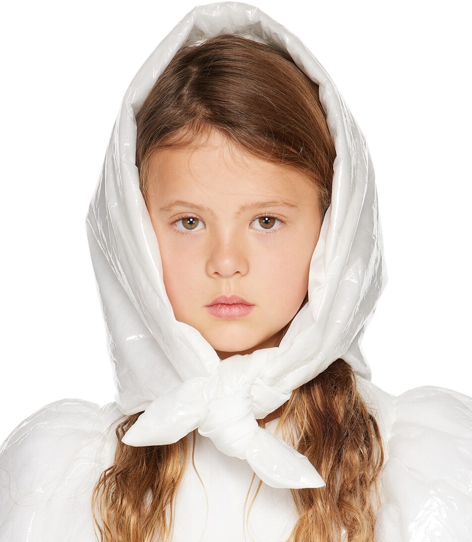 Детская белая косынка CRLNBSMNS
Детская белая косынка CRLNBSMNS