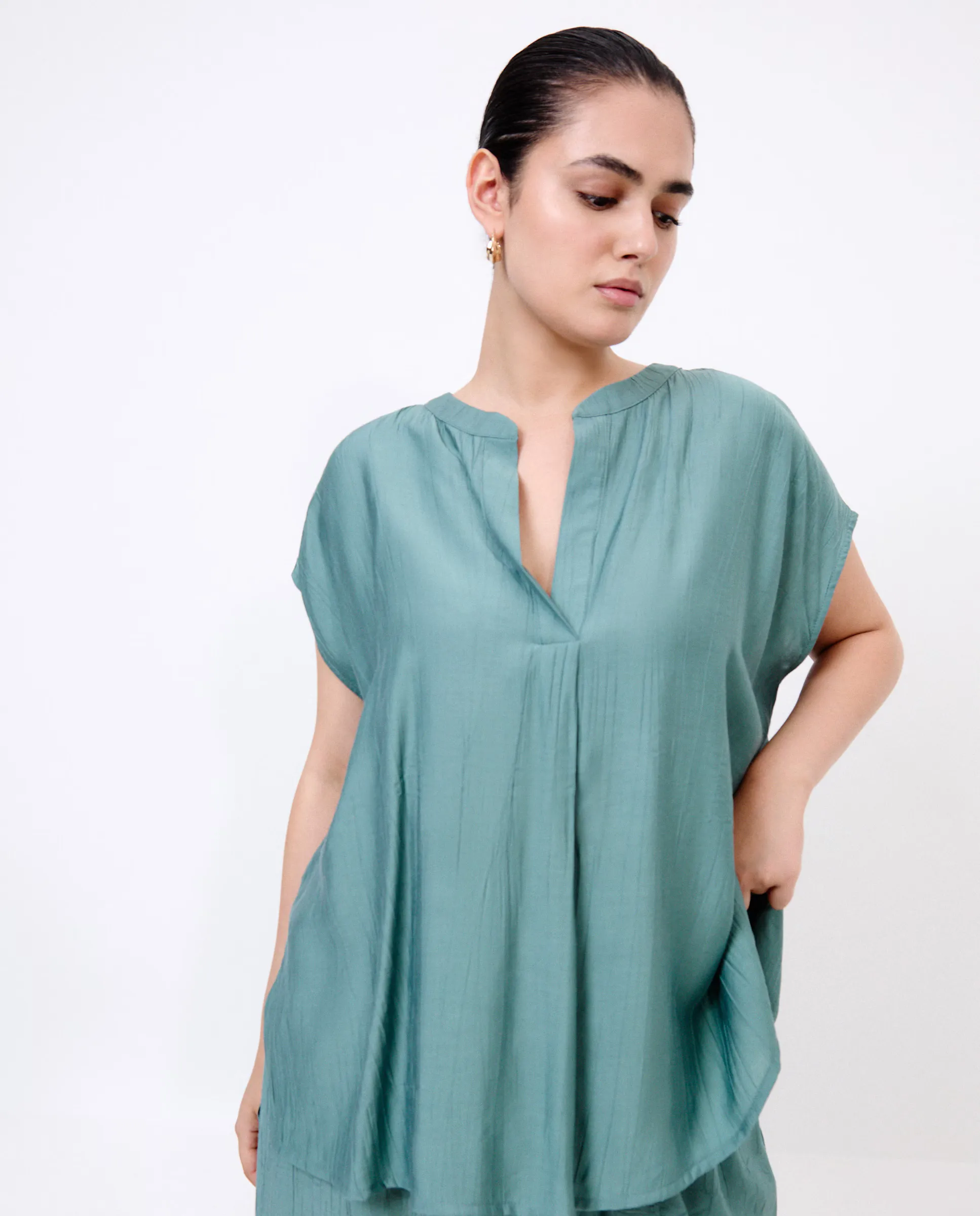 Женский топ с коротким рукавом гладкий Couchel, зеленый
Женский топ с коротким рукавом гладкий Couchel, зеленый