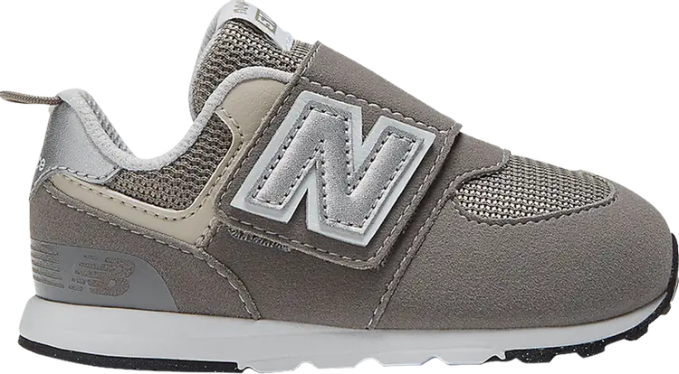 Кроссовки New Balance 574 New-B Hook & Loop Toddler 'Rain Cloud Silver Metallic', серебряный 
Кроссовки New Balance 574 New-B Hook & Loop Toddler 'Rain Cloud Silver Metallic', серебряный