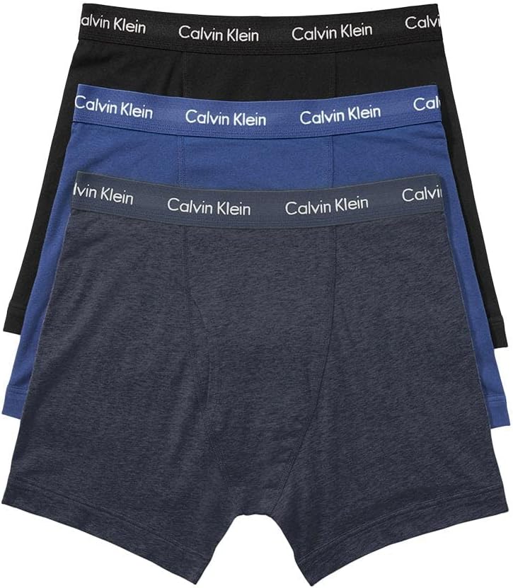 Комплект из 3 мужских боксеров Calvin Klein Cotton Classics, Black/Blue Shadow/Cobalt Water
Комплект из 3 мужских боксеров Calvin Klein Cotton Classics, Black/Blue Shadow/Cobalt Water