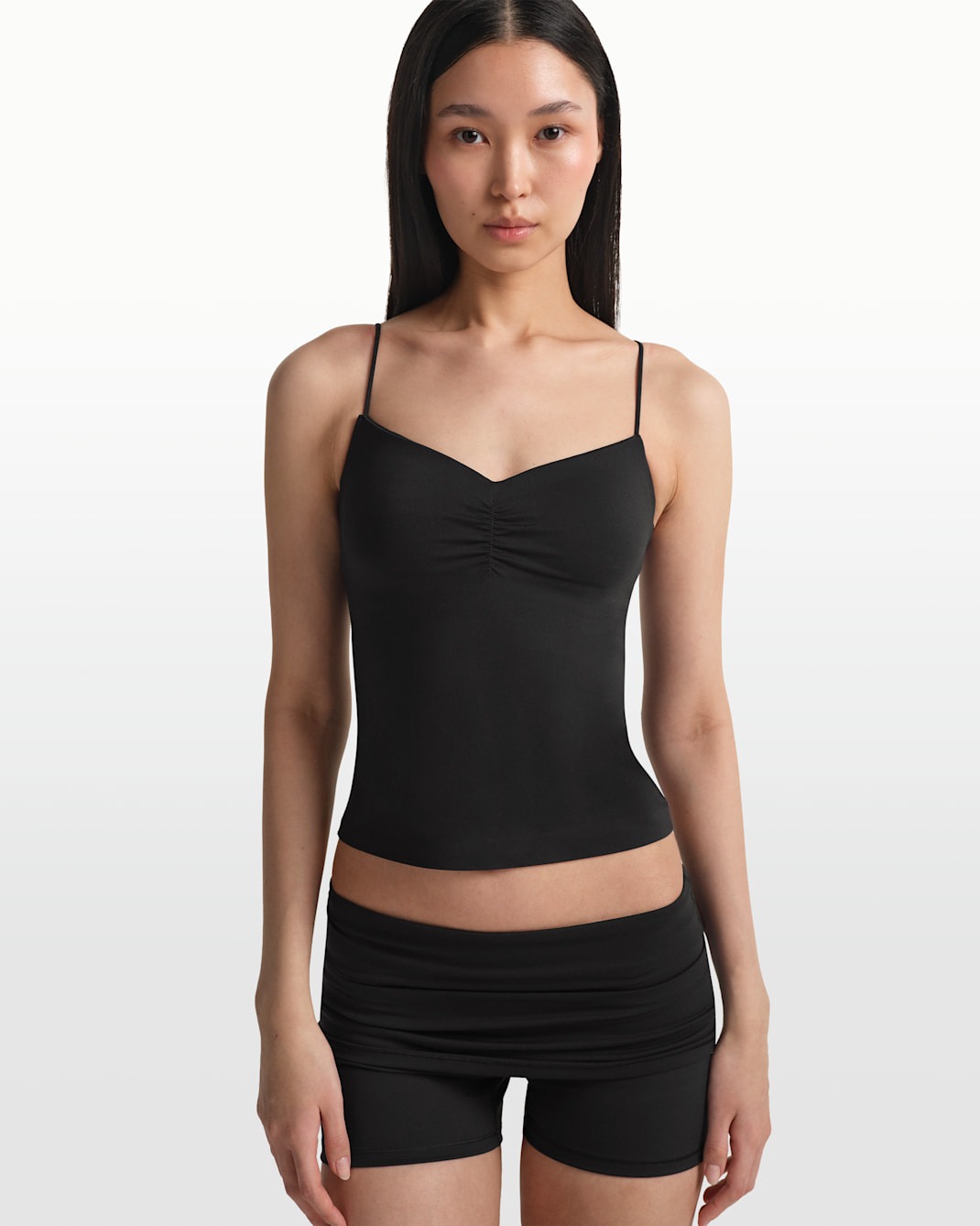 Топ Nike x SKIMS Matte Women's Shirred Tank, черный
Топ Nike x SKIMS Matte Women's Shirred Tank, черный