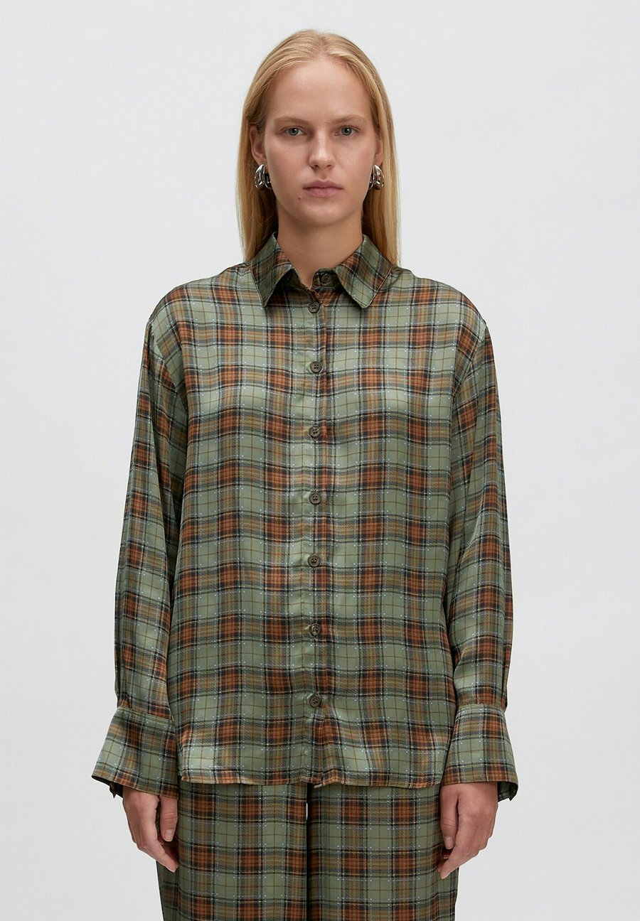 Блуза EDITED Button-down blouse, Mischfarben Grün Khaki/Multi-Coloured
Блуза EDITED Button-down blouse, Mischfarben Grün Khaki/Multi-Coloured