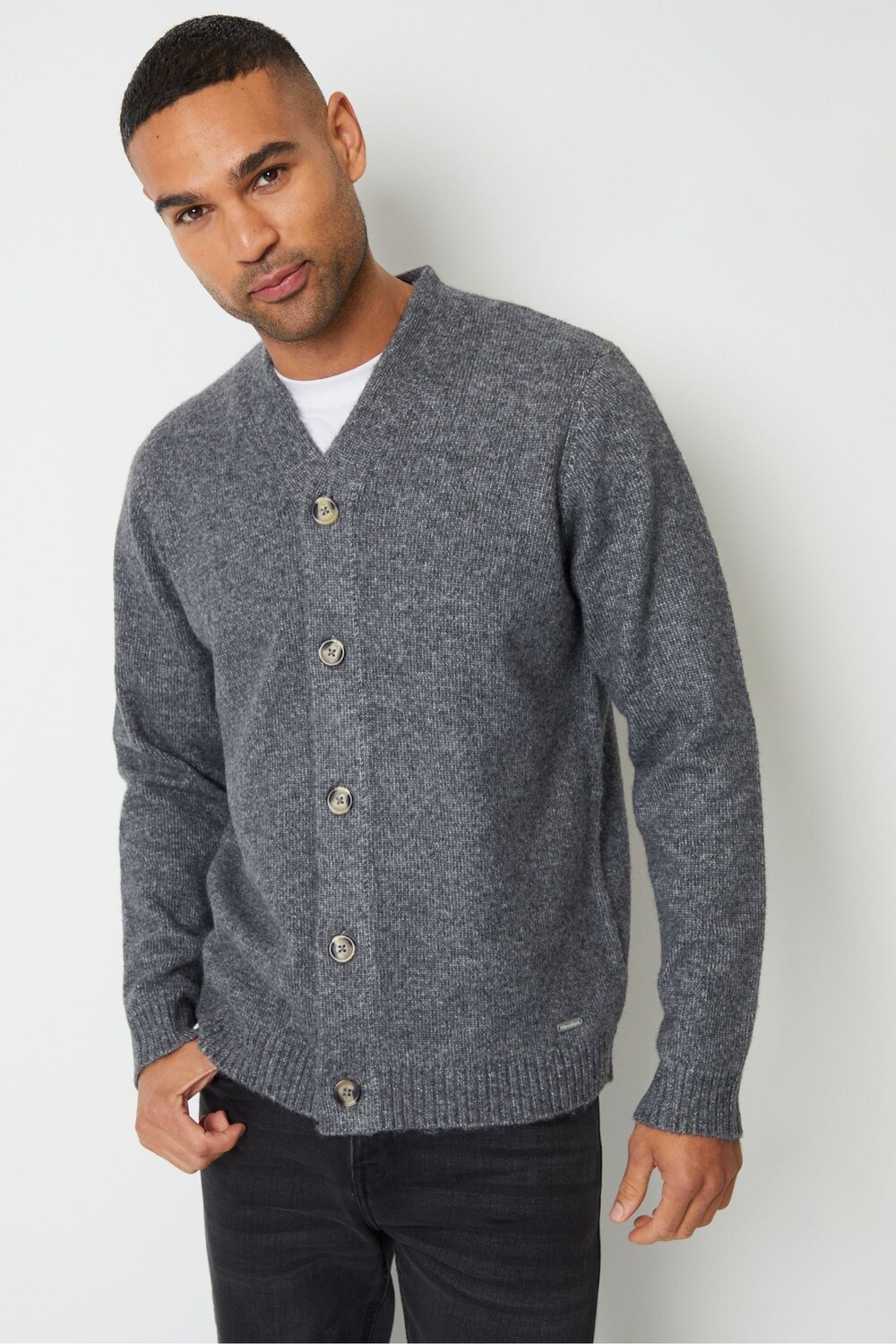 Вязаный кардиган на пуговицах Threadbare, серый
Вязаный кардиган на пуговицах Threadbare, серый