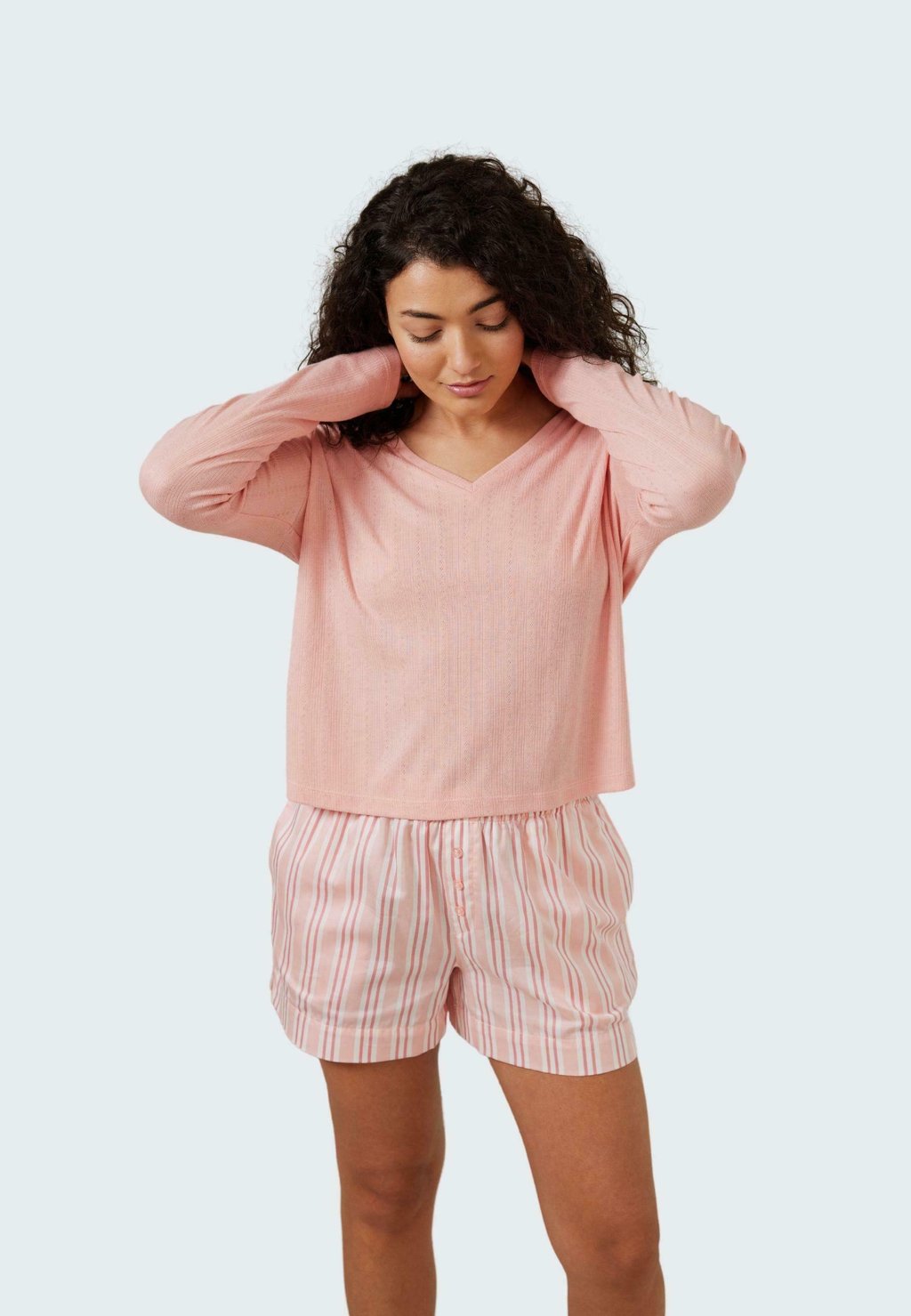 Пижамный комплект STRIPE SET - Pyjamas Chelsea Peers, розовый
Пижамный комплект STRIPE SET - Pyjamas Chelsea Peers, розовый